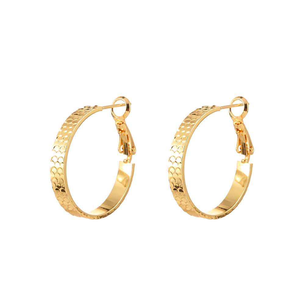 European & American Luxury Textured Earrings: Elegant, Versatile, Unique Design for Women