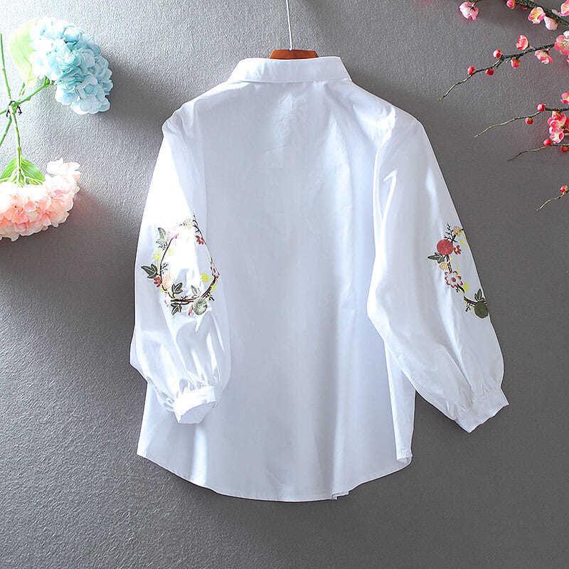 Korean Retro Loose Shirt Casual Style Blouse Small Fresh Lapel Embroidery Flower All-match Shirt Blouse
