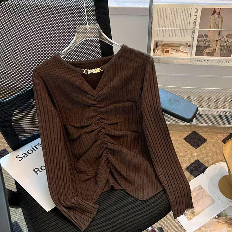 

Autumn and winter new irregular pleated slim-fitting and thin knitted bottoming shirt for women with small pleated top 3XL/135-145 темно-коричневого кольору