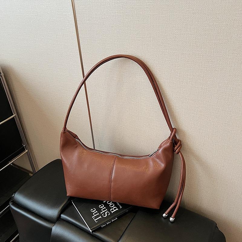 

Shoulder bag solid color casual versatile messenger bag niche design versatile commuter underarm bag women коричневий