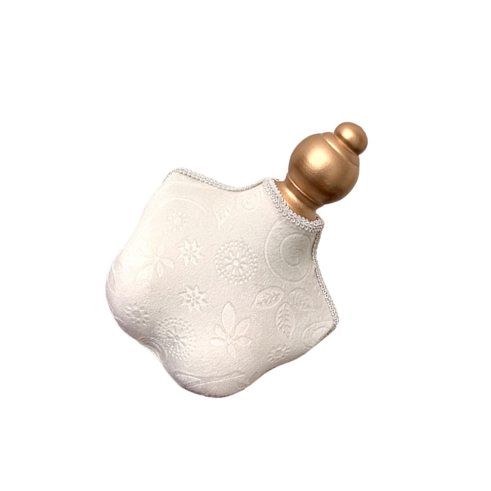 

Premium Velvety Jewelry Display Stand Multi Size Compatibility Dust Resistant Surfaces For Necklace Presentation