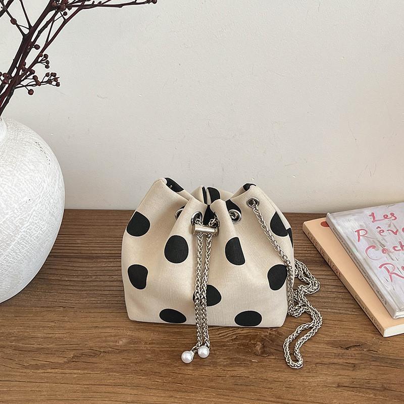 IELGY Summer Polka Dot Messenger Bag Commuter Chain Bag Can Carry Bucket Bag in Hand