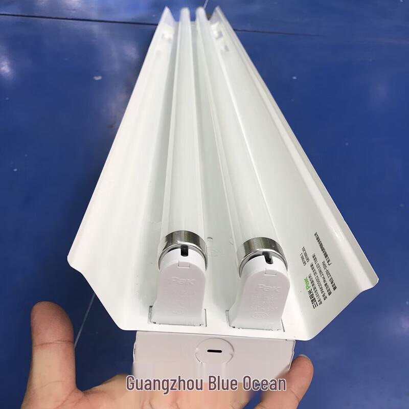 Apparecchio per lampade fluorescenti T8 doppio con coperchio piatto