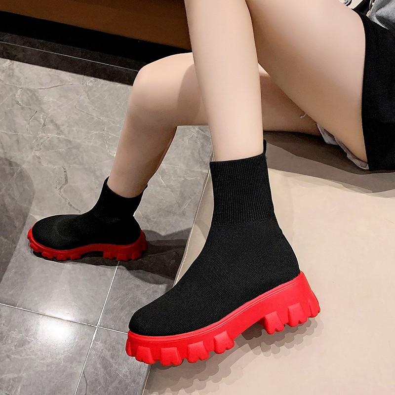Winter women new thick soled boots Round toe outdoor anti slip shoe Casual breathable short boot Comfort fashion ladies shoes
