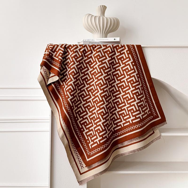 New tassel geometric maze shawl simple and versatile temperament jacquard warm scarf high-end women