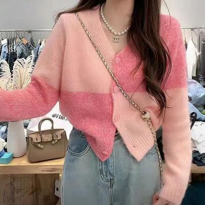 Cardigan Sweater Female 2023 Spring and Autumn Soft Glutinous Contrast Plaid Reduced Age V-Neck Short Knitted Cardigan Women