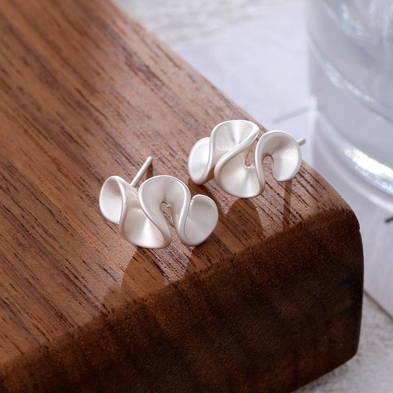 ANENJERY Orecchini a forma di fiore con spirale antizanzare per donna senza fori per le orecchie, orecchini con clip, gioielli versatili alla moda, regali