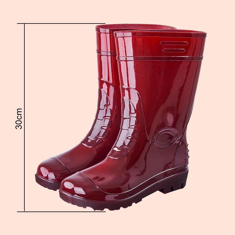 Rain Shoes Men's Medium Tube Waterproof Rain Boots Growing Vegetables Field Work Shoes Sanitation Workers Work Rain Boots Soft Sole Once PVC