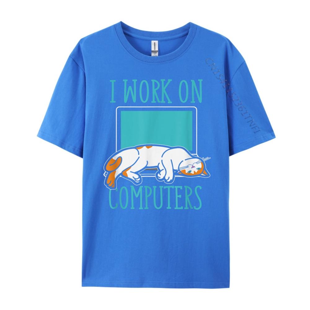 Funny Cats And Computers Laptop Tshirts For Pet Lovers Printed TShirt New Year New Years Eve Camiseta