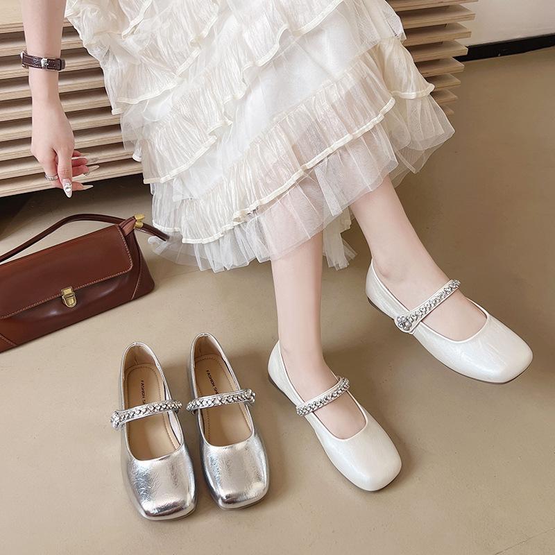 Beautiful French flat silver single shoes women's 2025 new summer skirt Mary Jane shoes small leather shoes evening shoes