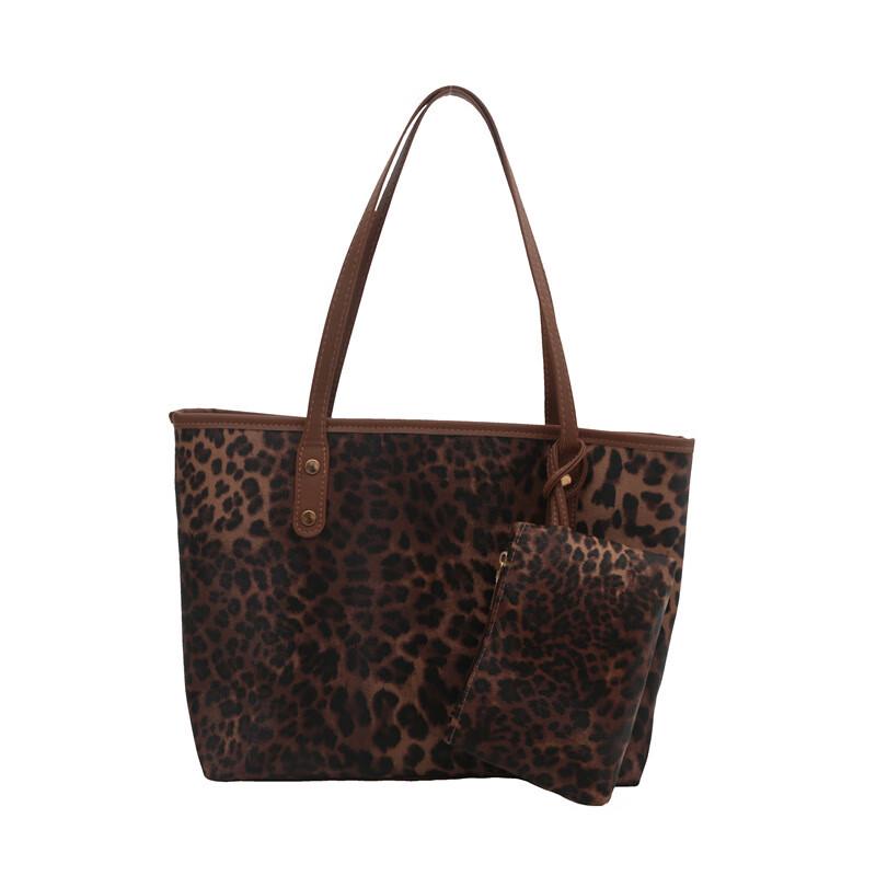 REWELL Women s Leopard Print Tote Bag