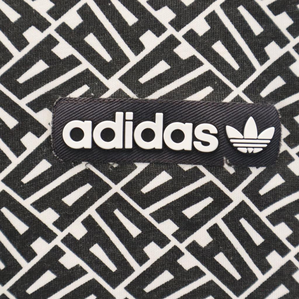 Adidas Originals T-shirt z krótkim rękawem z logo Trefoil na całej powierzchni O Męski Używany