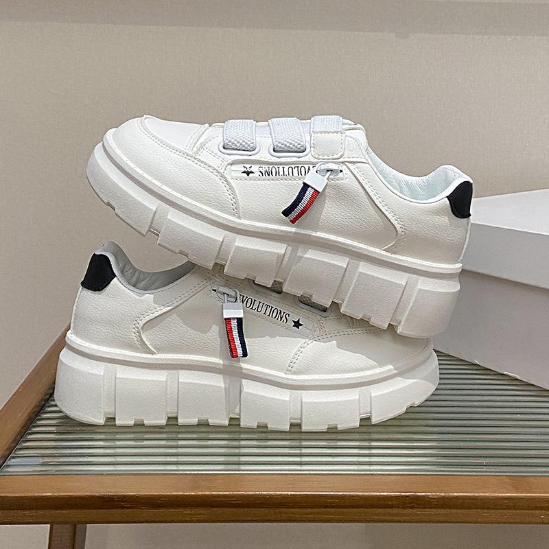 2025 Little White Shoes Women's Spring New Korean Version Ins Female Students' Leisure Sports Versatile Board Shoes Street Shot XT165