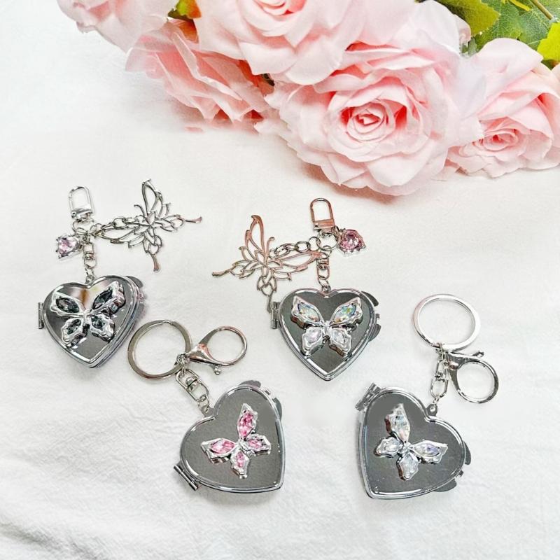 Vintage Style Butterfly Heart Keychain Lightweight Butterfly Heart Keychain With Vintage Appeal for Bags Keys Backpacks