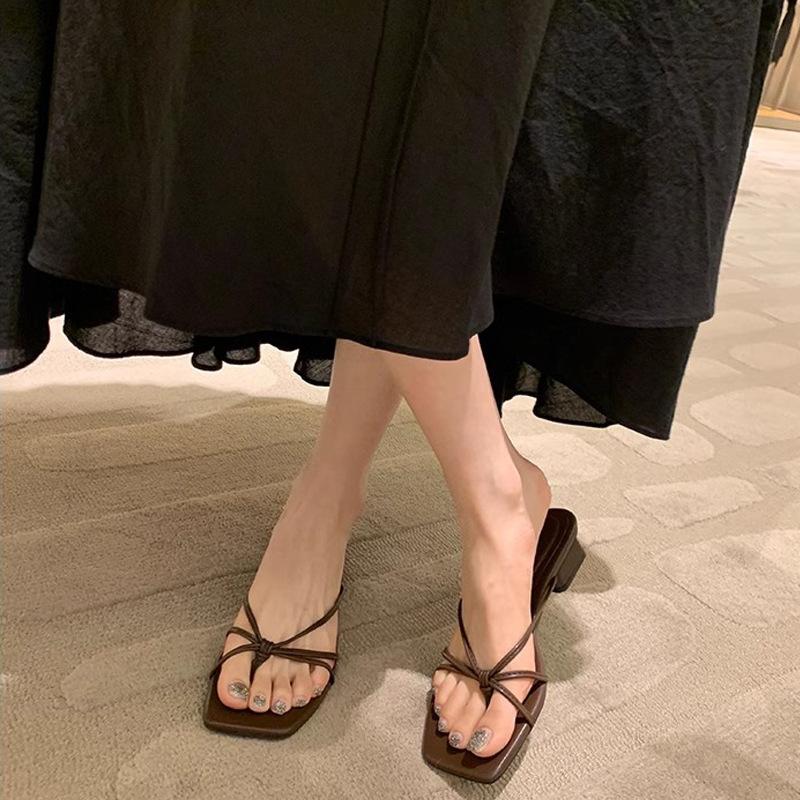 Grape Mother Summer New French Square Head Thin Belt Hollow Clip Feet Thick Heel Flat Bottom Cool Slippers Women's Wear