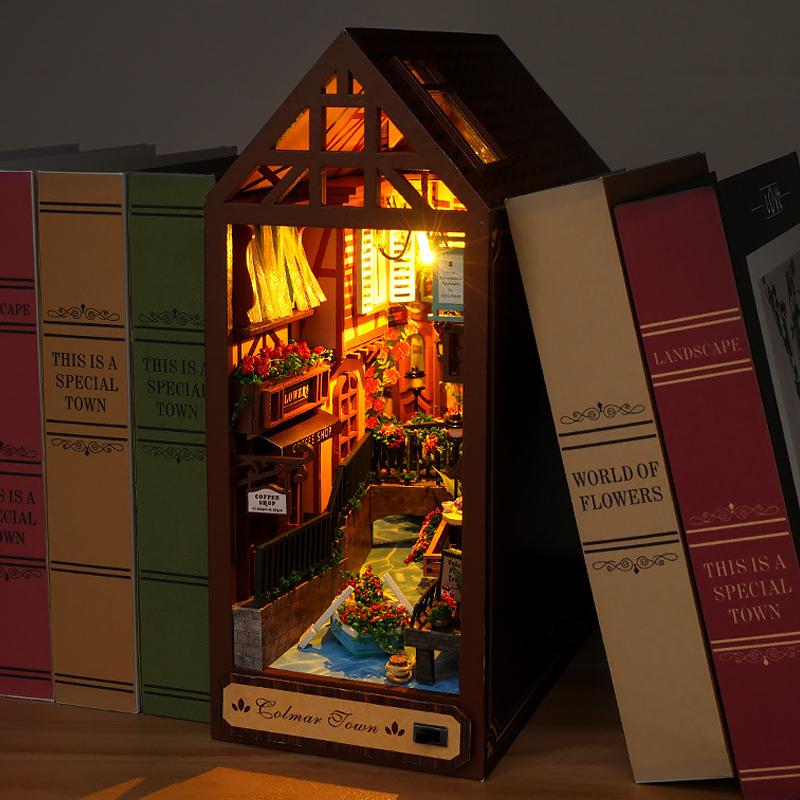 Bücherregal-Set Puppenhaus Holz Beleuchtet DIY Buchnische Bausatz 3D Puzzle Zusammenbau Gebäudemodell Buchstützen Geburtstagsgeschenke für Erwachsene