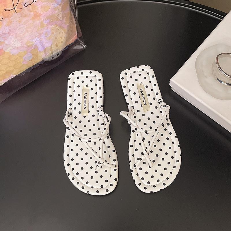 Niche Flip-flops Women's Outer Wear 2025 Summer New Casual Toe Soft-soled Slippers Beach Cool Slippers Women