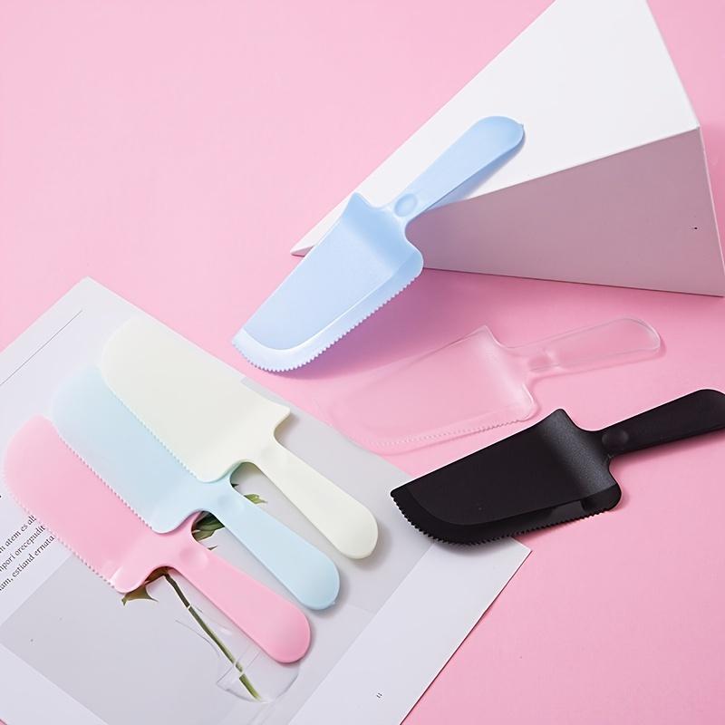 1pc Premium Plastic Cake Cutter Perfect for Baking, Fondant, Pastry, Cookie Cutters, Pizza, Cheese, and Wedding Baking Accessories