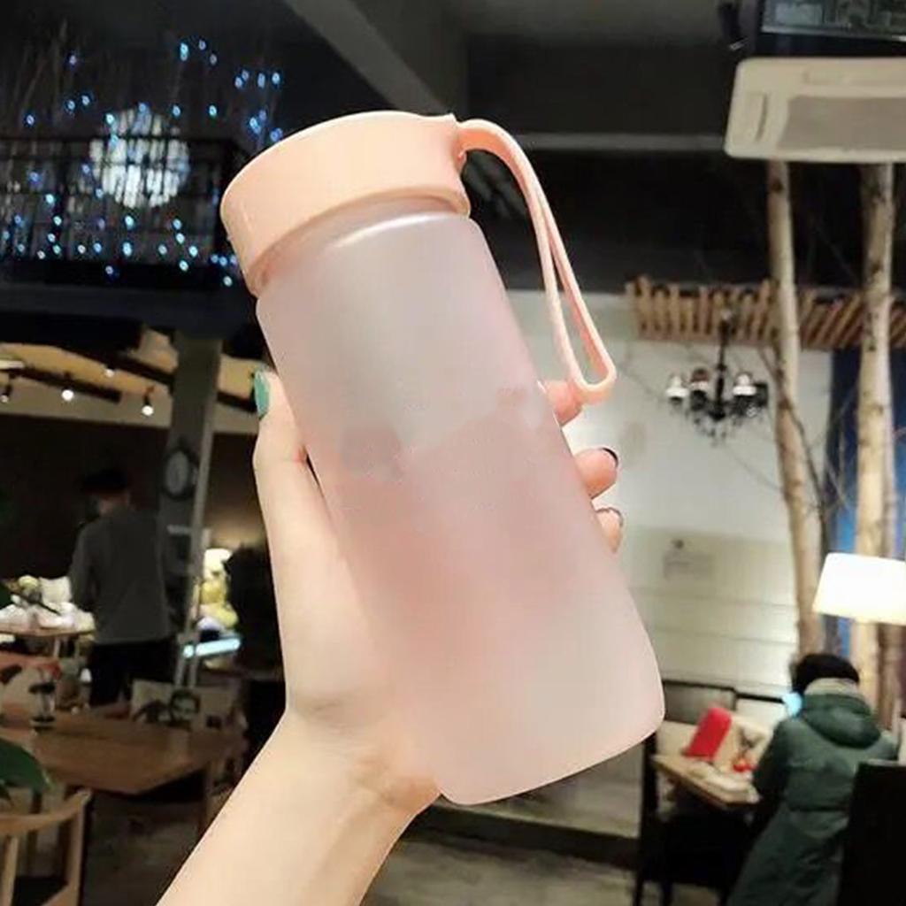 Plastic Water Bottle 600ml Leakproof Matte Reusable Sports Water Bottle with Carry Strap for Fitness Gym School Travel