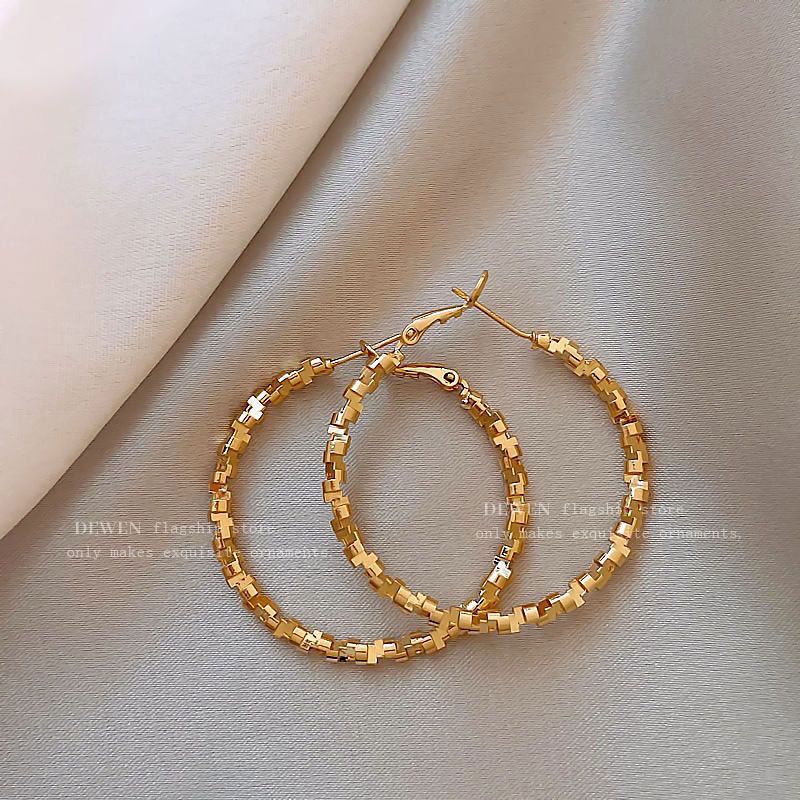 Niche Style Women s Metal Large Earrings European MAYSU Circle Gold-Plated Crushed Silver Hoop Earrings