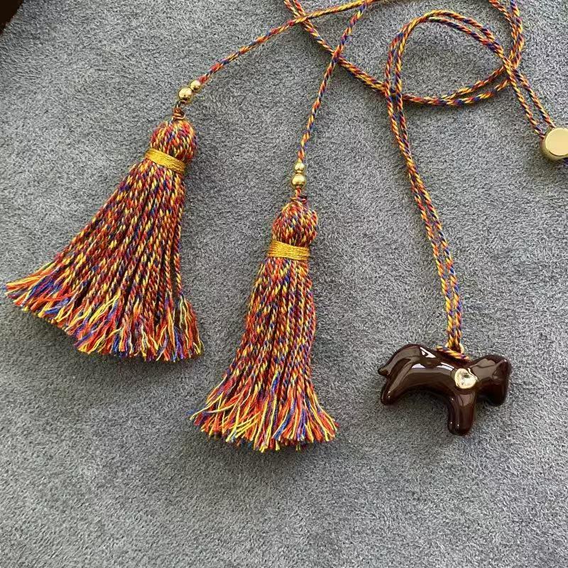 Chic Pony Pendant Necklace: Stylish and Unique Design for Women