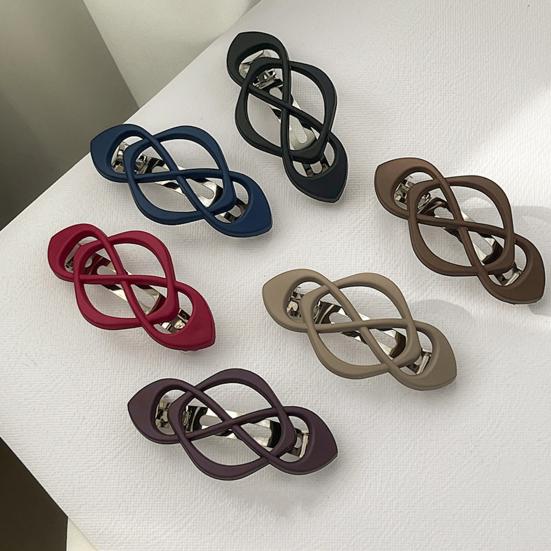 Hair Barrette Retro Style Hollow Metal Spring Design Back Head Hair Clip Women Matte Finish Hair Accessories