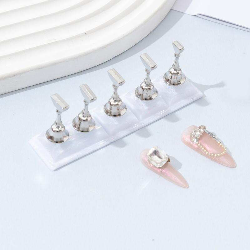 1 Set Transparent Aurora Nail Stand Magnetic False Nails Holder Press On Nail Display Nail Rack Acrylic Nail Training Manicure