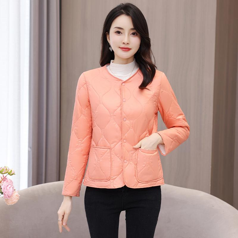 

женское облегающее тело, теплая база, легкое и тонкое нижнее белье, маленькая куртка, пуховик, женская одежда на осень и зиму XXXXL135-72.5 kg оранжевый