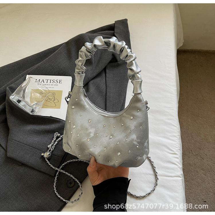 Premium Texture Portable Cloud Bag 2025 Summer New Niche Foreign Style Shoulder Bag Trendy Fashion Commuter Messenger Bag