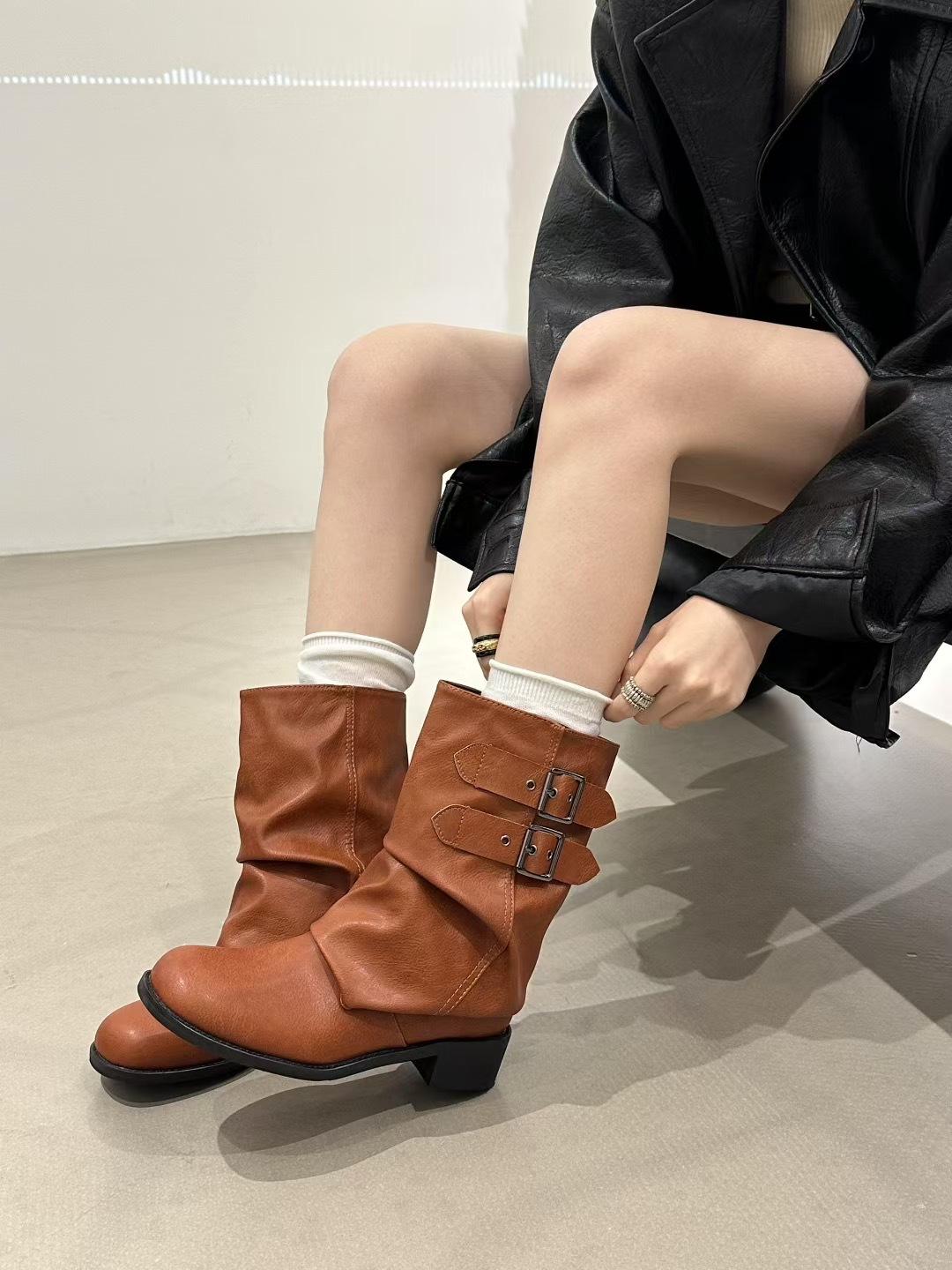 

Super Fire Pleated Pile Boots Women s Pants Boots 2025 New Black Medium Boots Women s Western Boots Locomotive Martin Boots 39