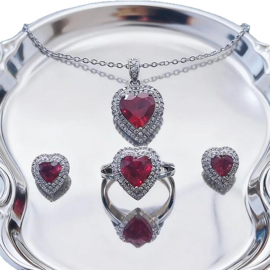 Fashion Love Necklace Imitation Classic Heart Of The Ocean Sapphire Jewelry Set Women'S Ring Stud Earrings Pendant