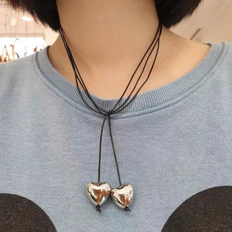 Heart Necklace Female Temperament Niche Net Red Collarbone Chain Korean Version Student Drawing Adjustable Chain Jewelry