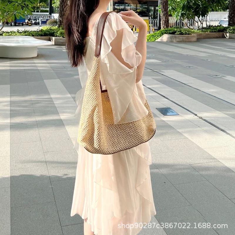 Portable Messenger Woven Bag Women's Summer Tide Seaside Portable Shoulder Bag Large Capacity Straw Woven Storage Light