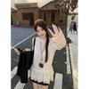 Women's Retro Lace Trim Embroidered Long Sleeve Loose T-Shirt - Autumn 2025 Collection.