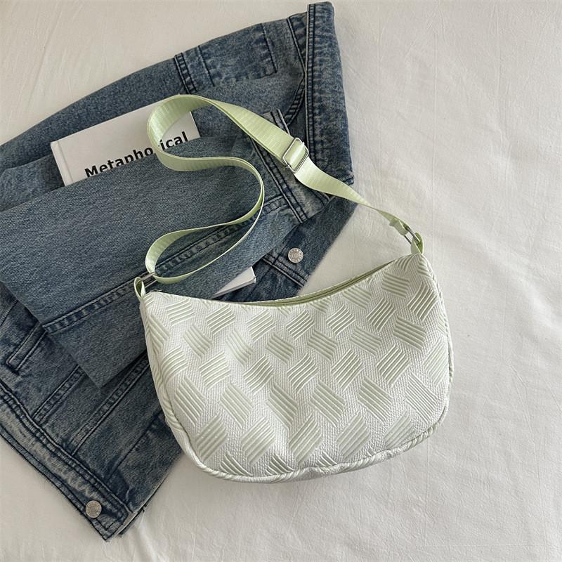 

Chic Casual Ins Style Shoulder Bag For Women Featuring Soft Fabric And Unique Pillow Shape зелёный