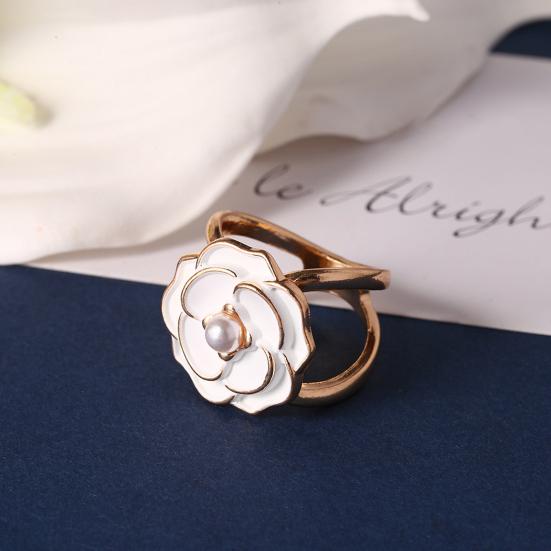 4Pcs X Shape Scarf Rings Camellia Faux Pearl Scarf Clips Metal Scarfs Clasp Holder Buckles for for Women Silk Scarves Shirts Shawls