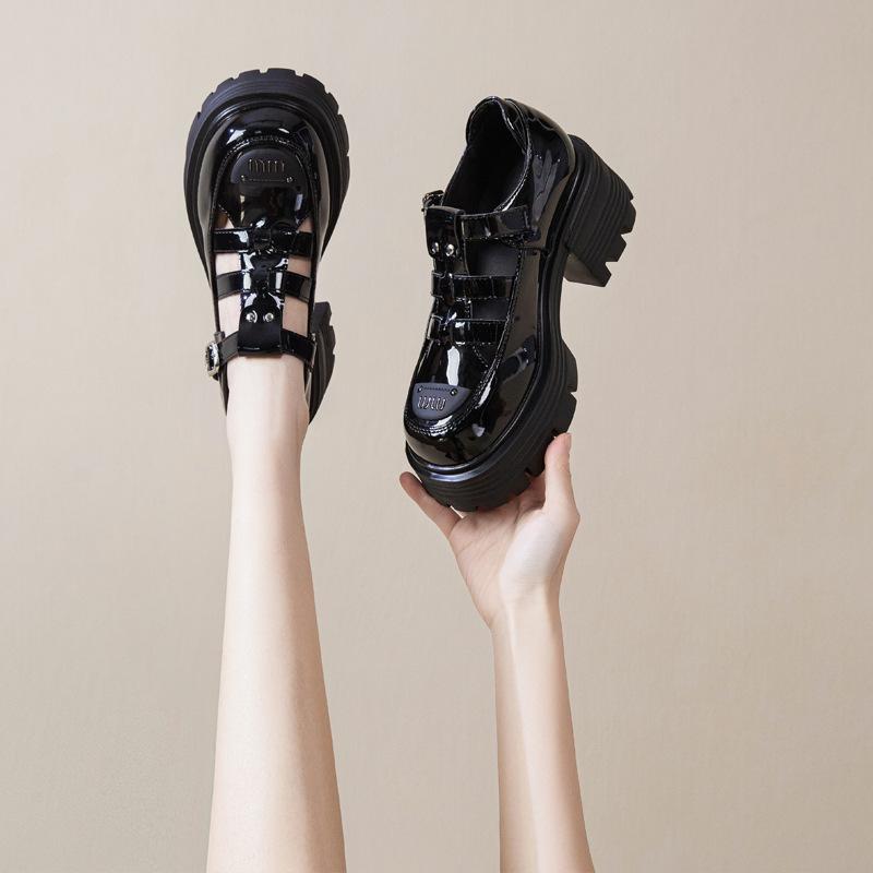 

Баотоу римские сандалии женские 2025 лето новая кожа толстая подошва высокий каблук маленькие кожаные туфли толстый каблук с вырезами туфли-корзинки из свиной кожи 34 чёрный