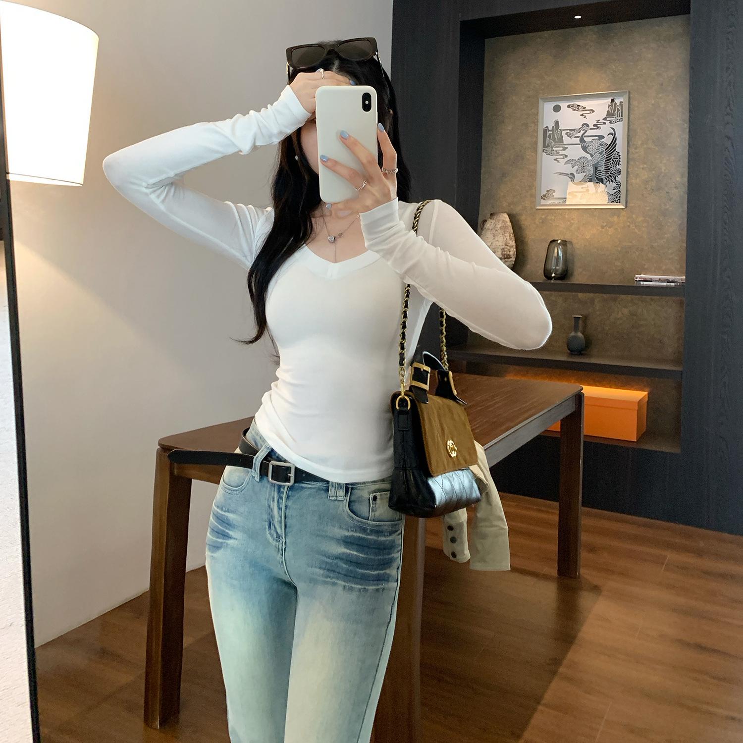 

Women s Slim Fit V-Neck Long Sleeve Tencel Wool Base Layer Tee - 2025 Autumn Arrival Large