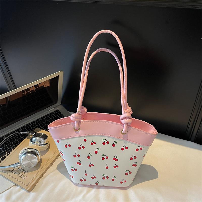 New Cherry Portable Oblique Span Bag Large Capacity Cute Versatile Premium Commuter Shoulder Bucket Bag