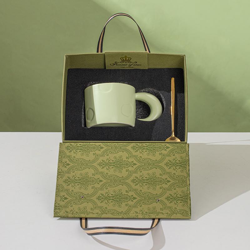 High-Value Ceramic Macaron Coffee Mug - Large Capacity Cup, Perfect Holiday Gift for Couples