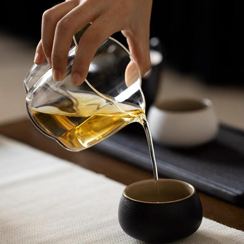 Japanese Style Transparent Heat Resistant Glass TeaCup Handmade Single Tea Pot Kung Fu Tea Cup Tea Set Accessories 2025 New