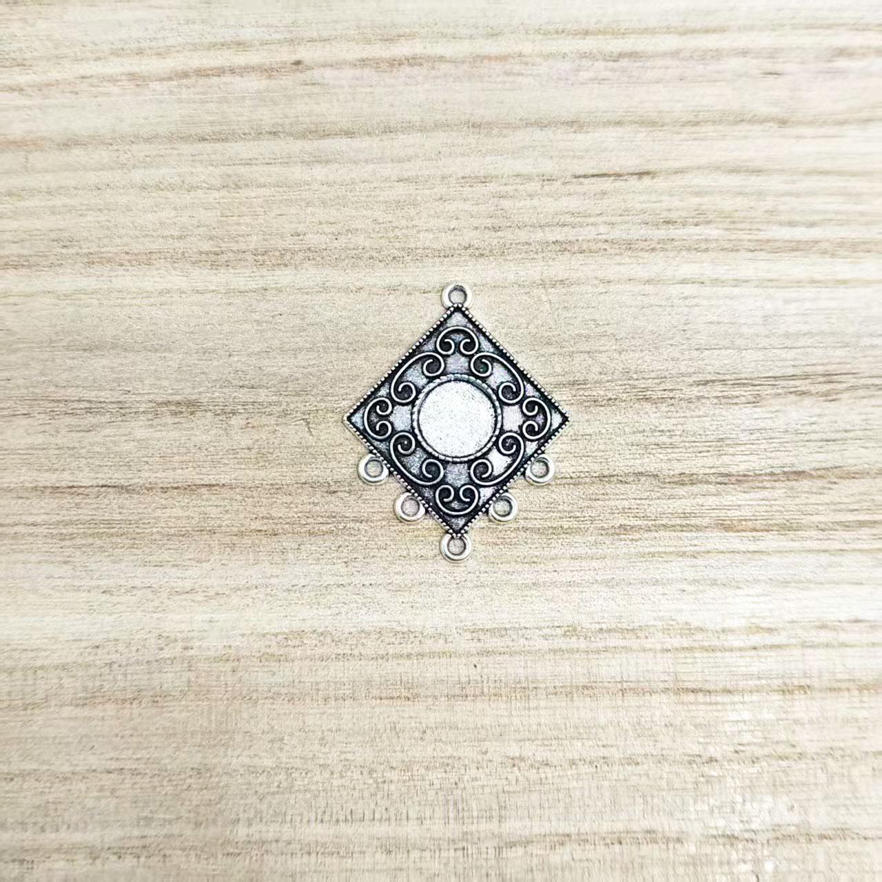 Этнические Винтажные Серьги из Сплава: Ручная работа из серебра Мяо Тибетские аксессуары