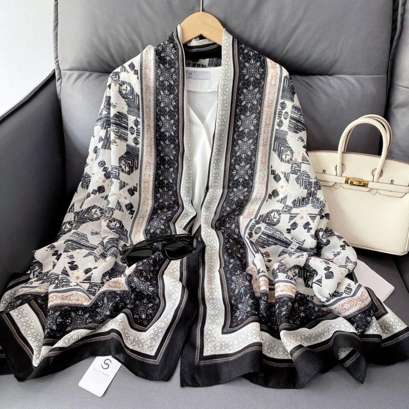 Cotton and Linen Scarf for Women In Autumn and Winter New Versatile Warm and Fashionable Letter Scarf Decorative Shawl