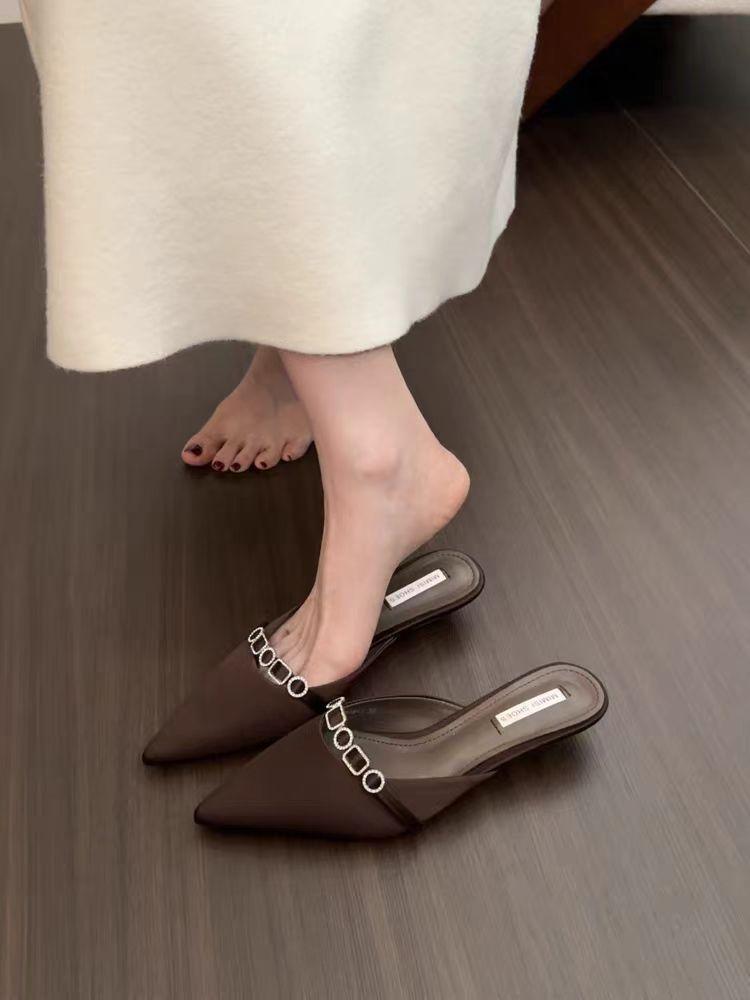 Baotou Rhinestone Half Slippers Women's Wear 2025 Summer New Fashion Pointed Cool Slippers Thin Heel Lazy Muller Shoes