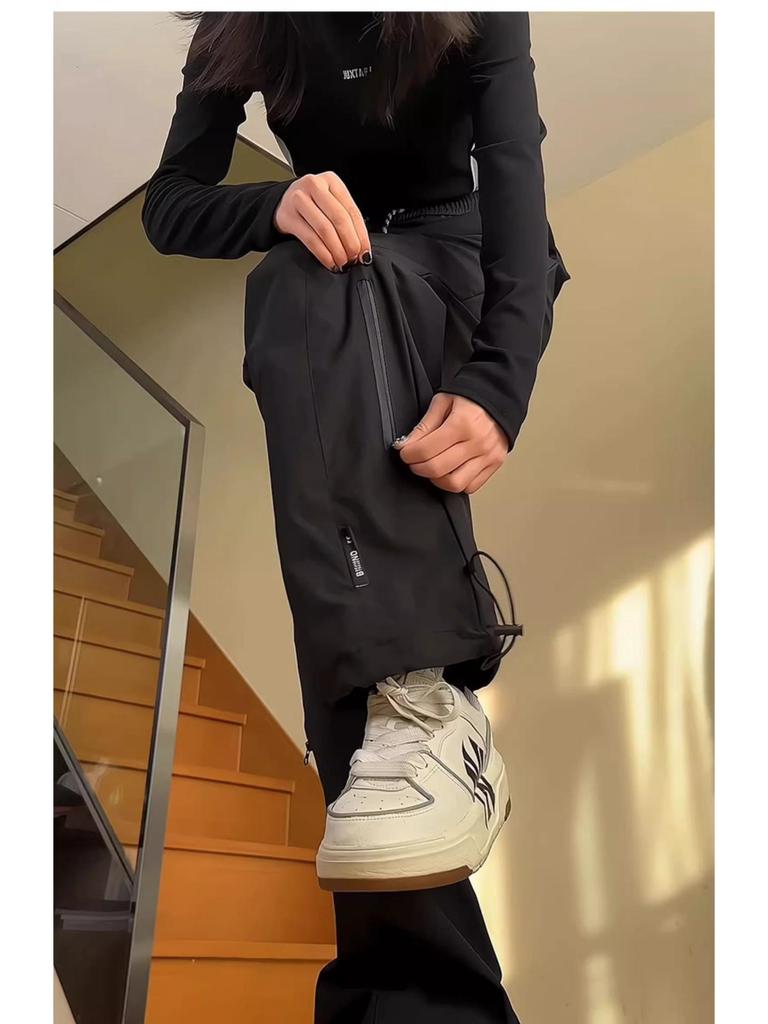 Women's Wide-Leg Cargo Pants: American Vibe, Windproof & Waterproof, Perfect for Spring & Autumn Mountaineering and Casual Workwear.