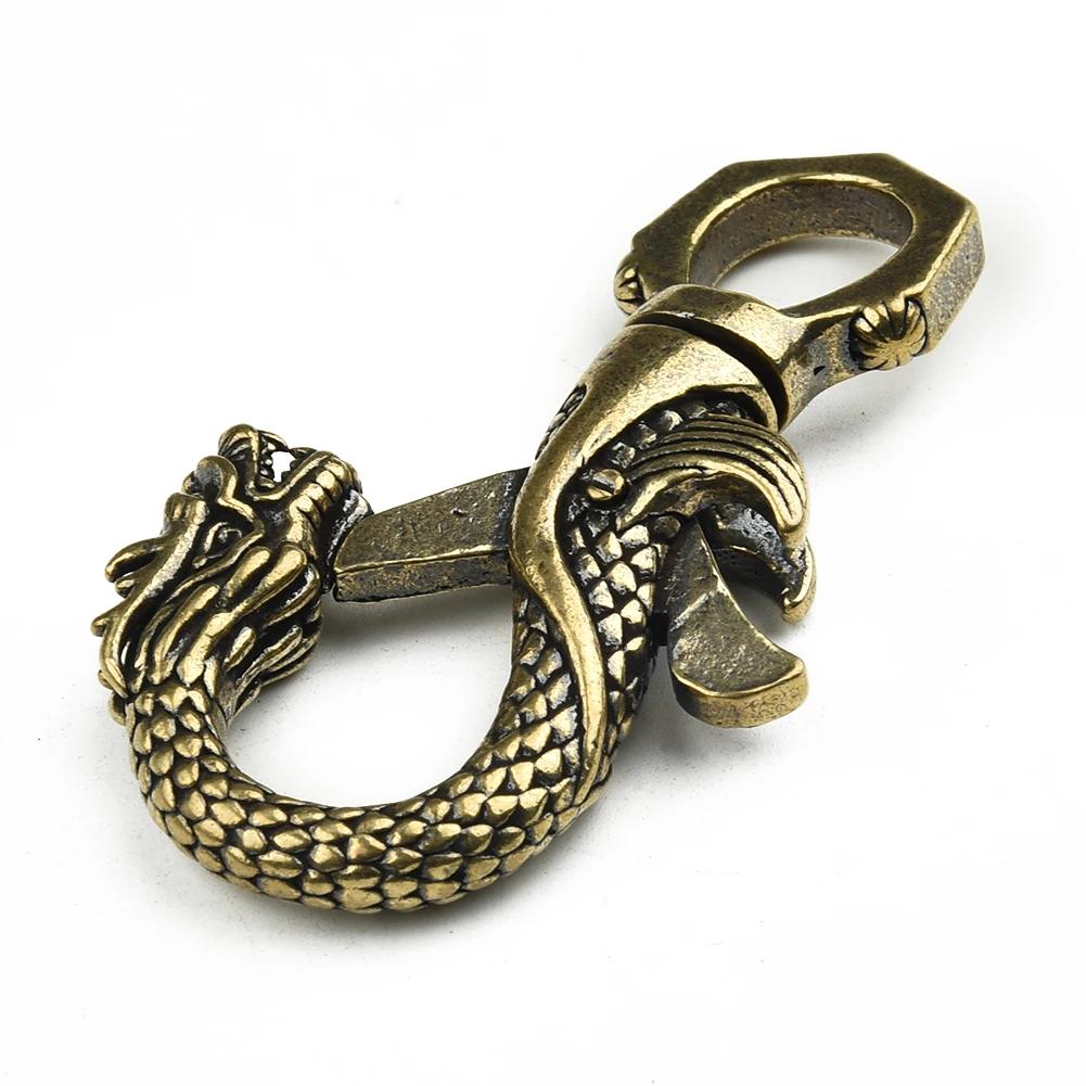 Kunstvoller Antikmessing Drachen Schlüsselanhänger Figur Markante Miniaturdekoration für jedes Wohnzimmer oder jede Arbeitsplatzumgebung