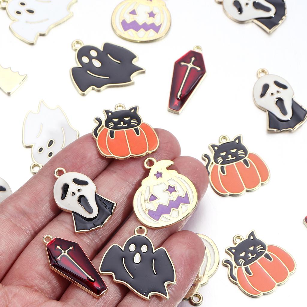 10pcs Halloween Charms Creepy Alloy Enamel Ghost Skull Pumpkin Bat Charms Pendants For DIY Jewelry Making Necklace Accessories