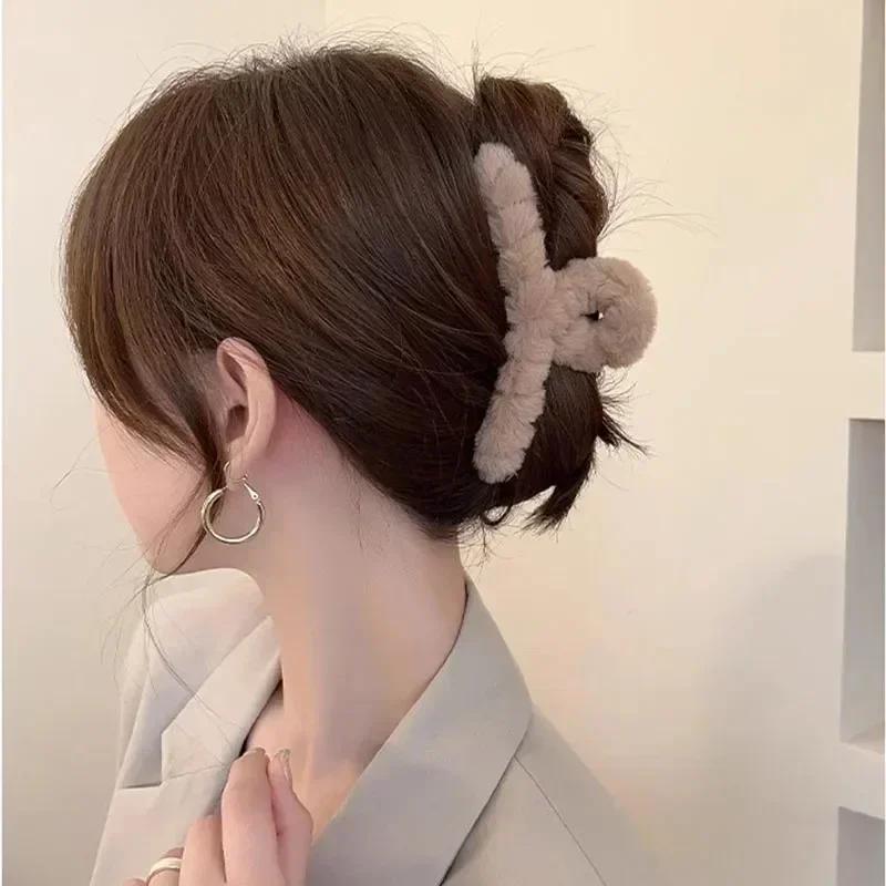 Kawaii Herbst Winter Pelz Haarspangen Clip Mode Vintage Einfarbig Haarige Hai Haarspange für Frauen Mädchen Haarnadel Koreanische Accessoires