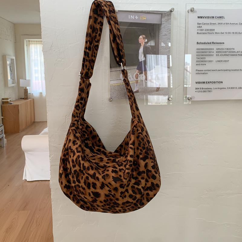IELGY Ladies Messenger Bag Loose Feeling Retro Suede Autumn Winter Commuter Shoulder Casual Large Capacity