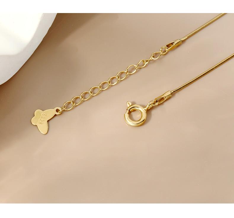 925 Sterling Silver Light Luxury Snake Bone Chain Necklace – Versatile High-End Women's Clavicle Jewelry